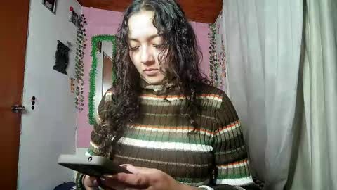 Snapshot of sexy_lolas chatting on 05/18/26, 03:57 sexy lolas online show from 05/18/26, 03:57