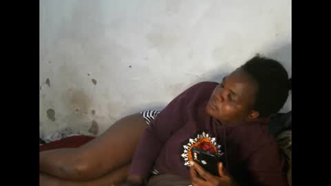 sexy_lunah online show from 10/05/25, 06:28