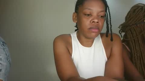 Snapshot of sexy_lyna chatting on 04/18/26, 07:01 sexy_lyna online show from 04/18/26, 07:01