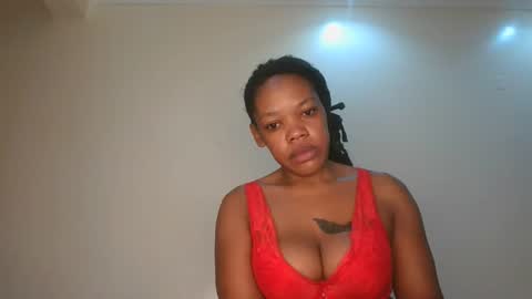 Snapshot of sexy_lyna chatting on 04/30/26, 03:02 sexy_lyna online show from 04/30/26, 03:02