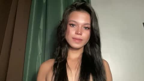 Snapshot of sexy_maevemorexxx chatting on 05/01/26, 12:04 Nicole online show from 05/01/26, 12:04