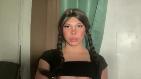 Snapshot of sexy_maevemorexxx chatting on 05/11/26, 05:13 Nicole online show from 05/11/26, 05:13