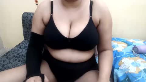 Snapshot of sexy_mandakini chatting on 04/12/26, 07:57 sexy_mandakini online show from 04/12/26, 07:57