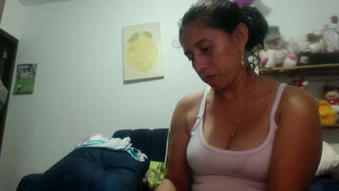 Mary online show from 10/01/25, 01:33