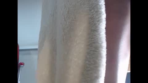 Snapshot of sexy_mature_hot01 chatting on 09/20/25, 01:39 MARIPOSA online show from 09/20/25, 01:39