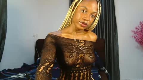 Snapshot of sexy_maureen chatting on 05/08/26, 02:55 maggi online show from 05/08/26, 02:55