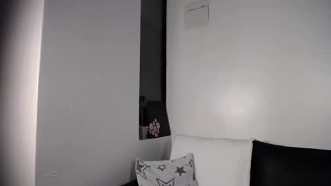 Snapshot of sexy_mia6 chatting on 04/16/26, 05:19 sexy_mia6 online show from 04/16/26, 05:19