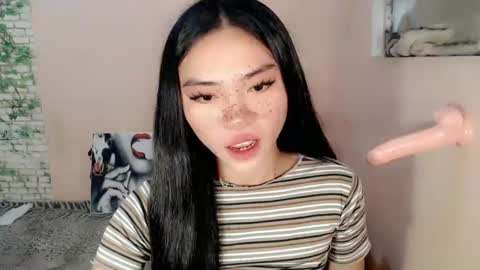 mika online show from 01/28/25, 06:49