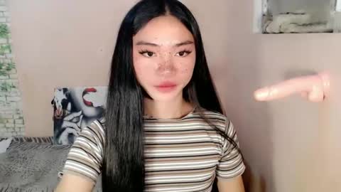 mika online show from 01/28/25, 12:54