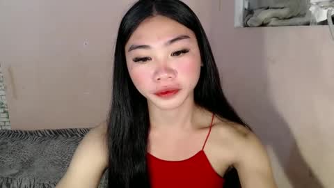 mika online show from 02/05/25, 08:43