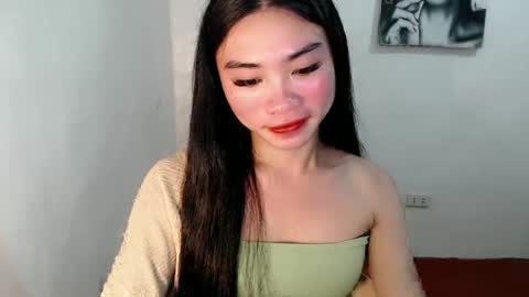 mika online show from 02/09/25, 03:01