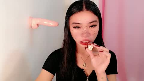 mika online show from 02/28/25, 12:20