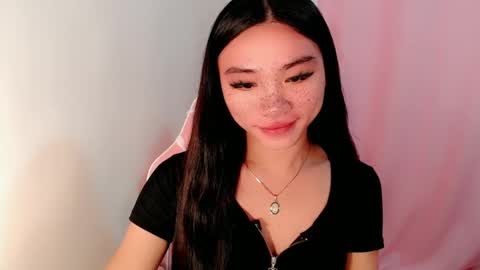 mika online show from 03/09/25, 02:43