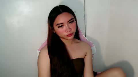 Snapshot of sexy_mikaxoxo chatting on 05/04/26, 11:17 mika online show from 05/04/26, 11:17