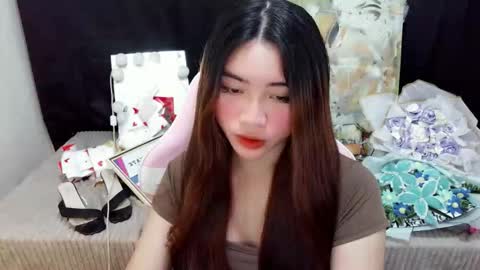 Snapshot of sexy_mikaxoxo chatting on 05/28/26, 11:13 mika online show from 05/28/26, 11:13