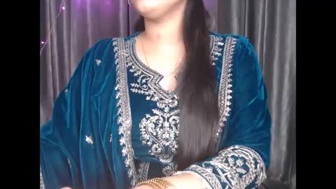 myra online show from 02/12/25, 12:55