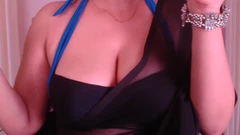 Snapshot of sexy_myra18 chatting on 07/07/26, 03:53 myra online show from 07/07/26, 03:53