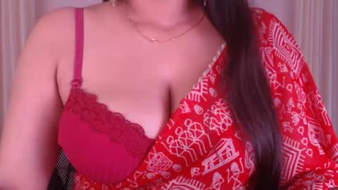 Snapshot of sexy_myra18 chatting on 07/11/26, 04:59 myra online show from 07/11/26, 04:59