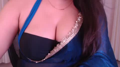 Snapshot of sexy_myra18 chatting on 07/15/26, 04:40 myra online show from 07/15/26, 04:40