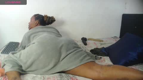 Snapshot of sexy_night_bm chatting on 12/08/24, 07:05 Jhoana online show from 12/08/24, 07:05