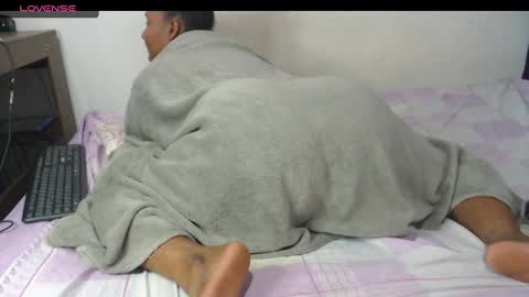 Snapshot of sexy_night_bm chatting on 01/17/25, 05:00 Jhoana online show from 01/17/25, 05:00