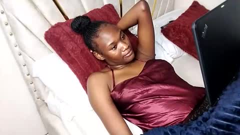 Snapshot of sexy_nyla chatting on 04/18/26, 06:56 Nyla online show from 04/18/26, 06:56