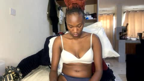 Snapshot of sexy_nyla chatting on 06/21/26, 08:50 Nyla online show from 06/21/26, 08:50