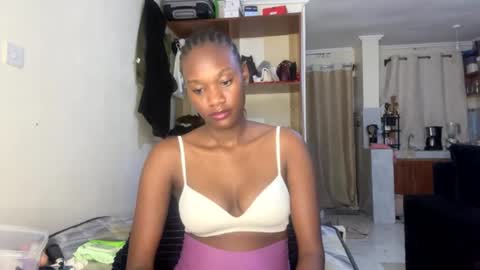 Snapshot of sexy_nyla chatting on 07/14/26, 08:58 Nyla online show from 07/14/26, 08:58