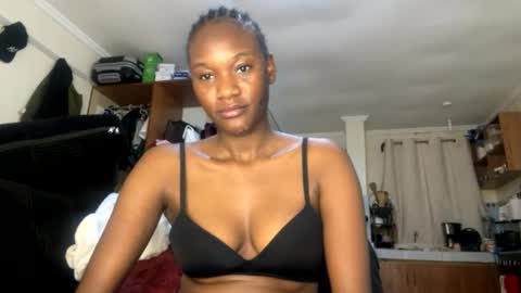 Snapshot of sexy_nyla chatting on 08/05/26, 09:28 Nyla online show from 08/05/26, 09:28