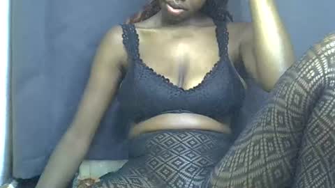 Snapshot of sexy_peach4 chatting on 07/18/26, 10:24 sexy_peach4 online show from 07/18/26, 10:24