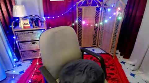 angela online show from 05/14/26, 07:26