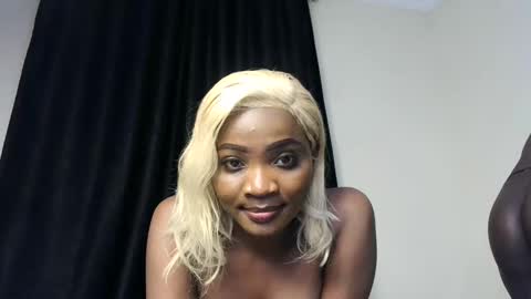eva am online everyday except friday online show from 02/24/25, 09:31