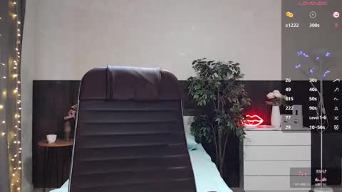 Annie - Your Dream Girl online show from 02/11/25, 05:58