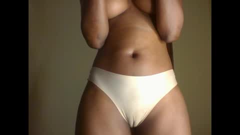 sexy_rio_ online show from 10/20/25, 04:35