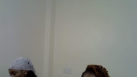 sexy_sasy online show from 11/20/25, 04:18