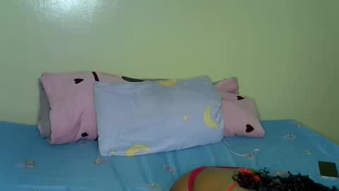 Snapshot of sexy_shan09 chatting on 11/24/25, 01:22 sexy_shan09 online show from 11/24/25, 01:22