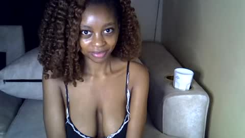 Snapshot of sexy_short chatting on 07/05/26, 04:19 Janet online show from 07/05/26, 04:19