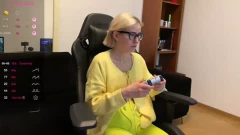 Snapshot of sexy_sweets chatting on 10/06/25, 10:07 Sexy-Sweets online show from 10/06/25, 10:07