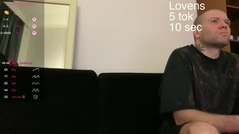 Snapshot of sexy_sweets chatting on 10/10/25, 06:29 Sexy-Sweets online show from 10/10/25, 06:29