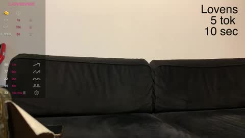 Snapshot of sexy_sweets chatting on 10/20/25, 06:14 Sexy-Sweets online show from 10/20/25, 06:14