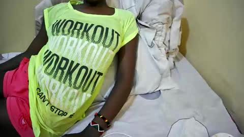 Snapshot of sexy_tania1 chatting on 03/10/26, 09:36 sexy_tania1 online show from 03/10/26, 09:36