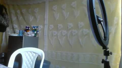 Snapshot of sexy_titz chatting on 10/03/25, 08:11 sexy_titz online show from 10/03/25, 08:11