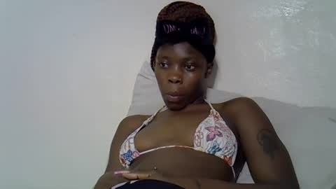 Snapshot of sexy_vennice chatting on 07/14/26, 03:00 sexy_vennice online show from 07/14/26, 03:00