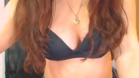 Snapshot of sexy_venus_sexy chatting on 04/19/26, 11:07 venus online show from 04/19/26, 11:07