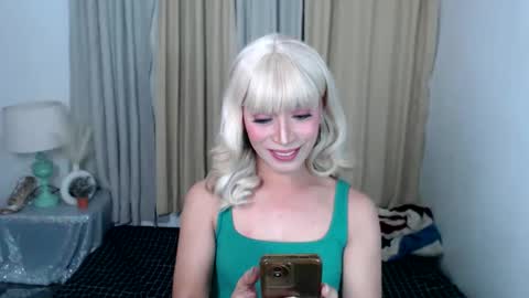 Snapshot of sexy_yllona chatting on 03/19/26, 02:26 sexy_yllona online show from 03/19/26, 02:26