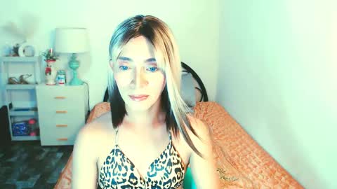 Snapshot of sexy_yllona chatting on 06/09/26, 10:05 sexy_yllona online show from 06/09/26, 10:05