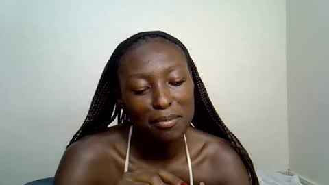 Snapshot of sexy_zola chatting on 06/13/26, 04:27 Im Zola online show from 06/13/26, 04:27