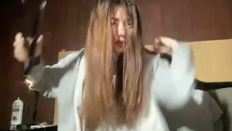 Snapshot of sexyaliceskay chatting on 11/09/25, 12:31 Alice Skay online show from 11/09/25, 12:31