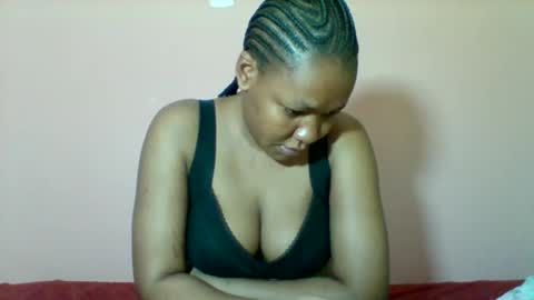 sexyapple2002 online show from 10/29/25, 12:18