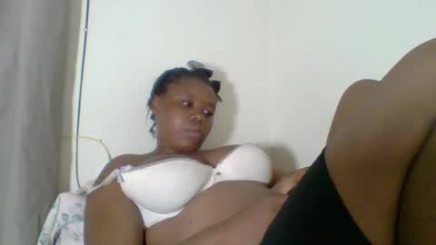 Snapshot of sexyapple2023 chatting on 01/17/25, 10:22 ashley online show from 01/17/25, 10:22